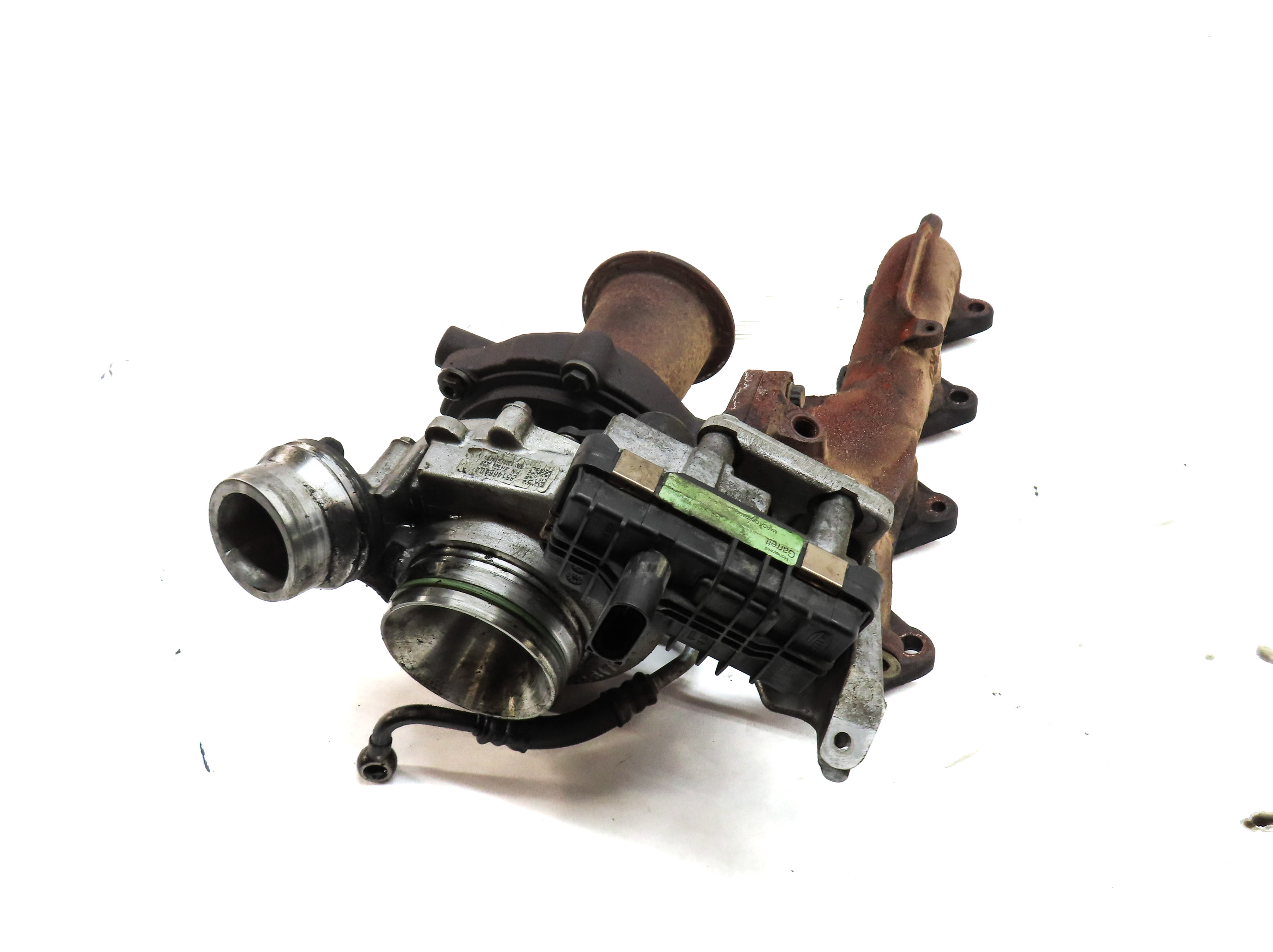 2014-2018 BMW 328i X3 (F25 F26) 2.0L N47T DIESEL ENGINE TURBOCHARGER w/ MANIFOLD — exact item pictured